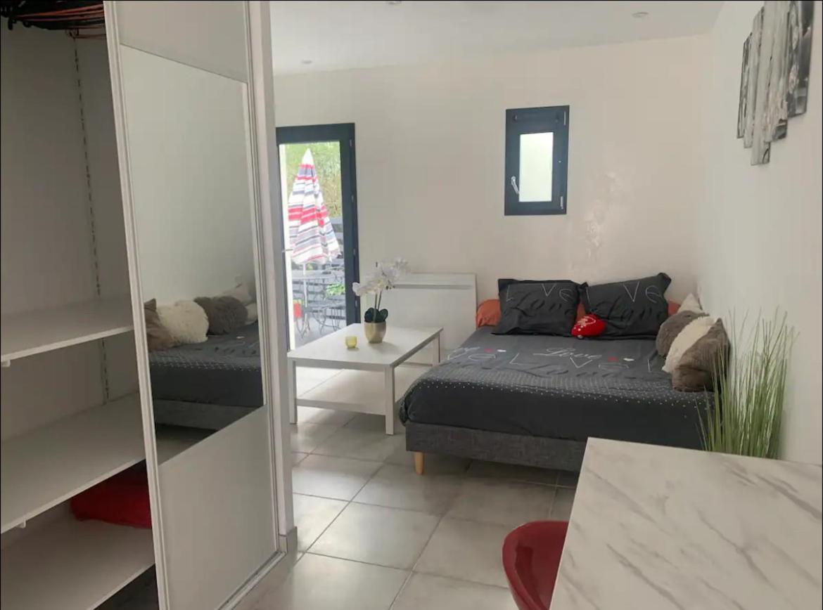 Partie De Avec Piscine En Option Et Supplement Jaccuzi